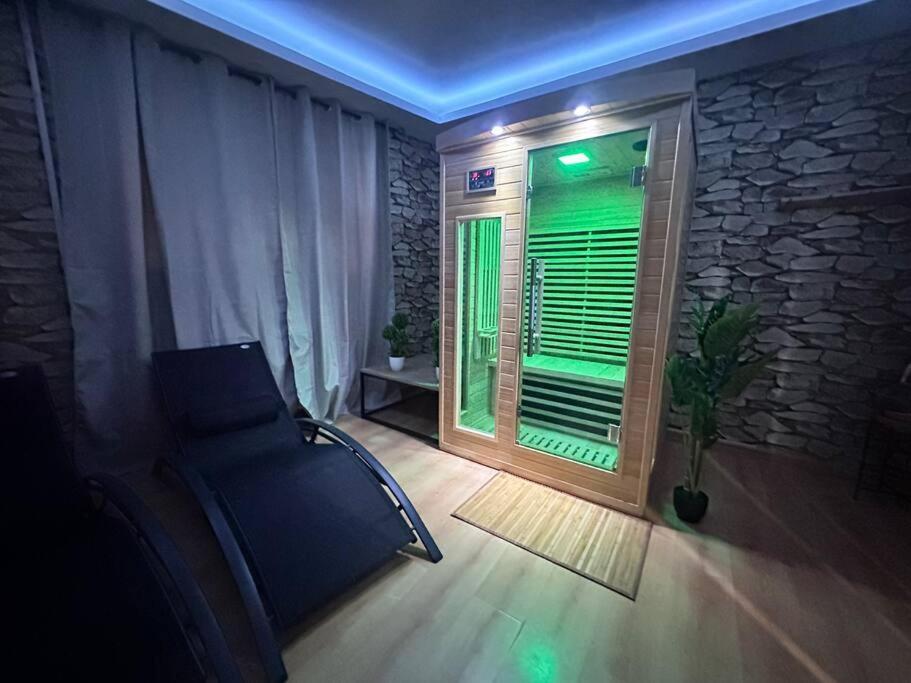 E Servagnat T3 Luxe Avec Sauna Jacuzzi Et Hammam Épernay Zewnętrze zdjęcie