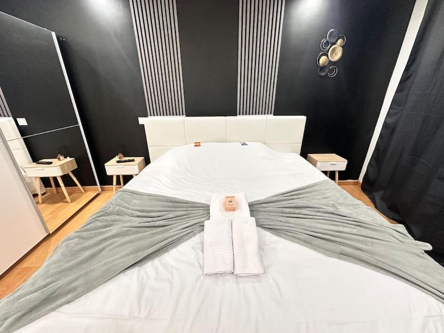 E Servagnat T3 Luxe Avec Sauna Jacuzzi Et Hammam Épernay Zewnętrze zdjęcie